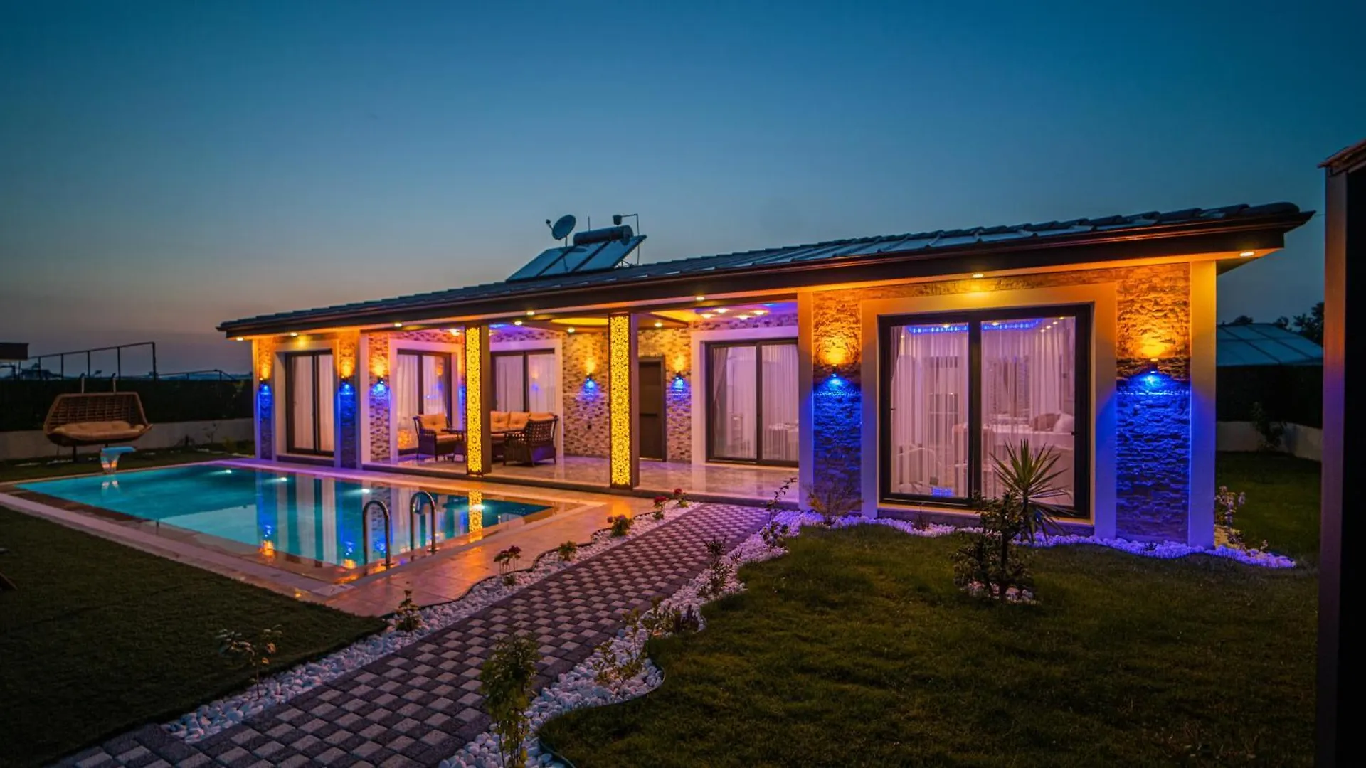 Villa Zahidem contacts